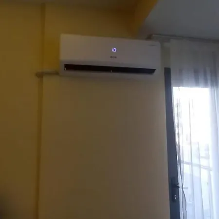 Kusadasi, Davutlar Mah. 1+1 Mobilyali Site Icinde Yazlik Kuşadası