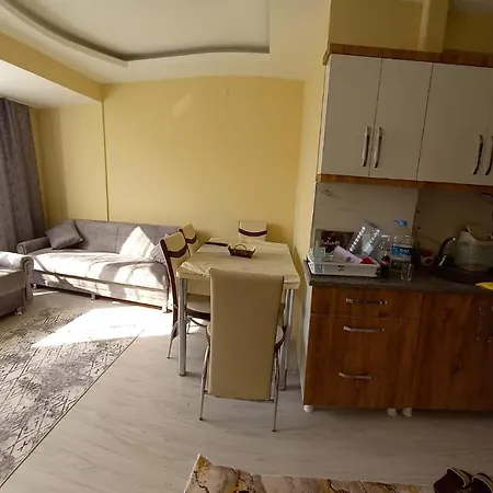 Kusadasi, Davutlar Mah. 1+1 Mobilyali Site Icinde Yazlik Daire *