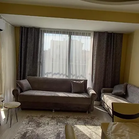Kusadasi, Davutlar Mah. 1+1 Mobilyali Site Icinde Yazlik Kuşadası