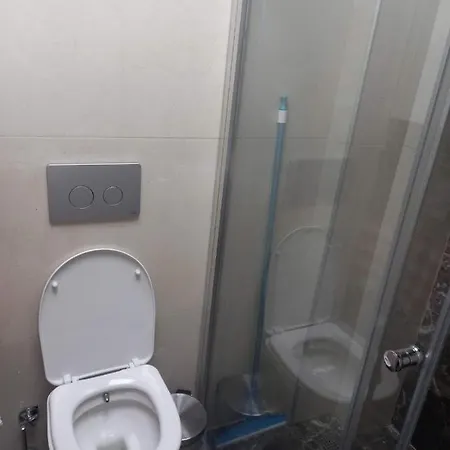 Kusadasi, Davutlar Mah. 1+1 Mobilyali Site Icinde Yazlik Daire Kuşadası